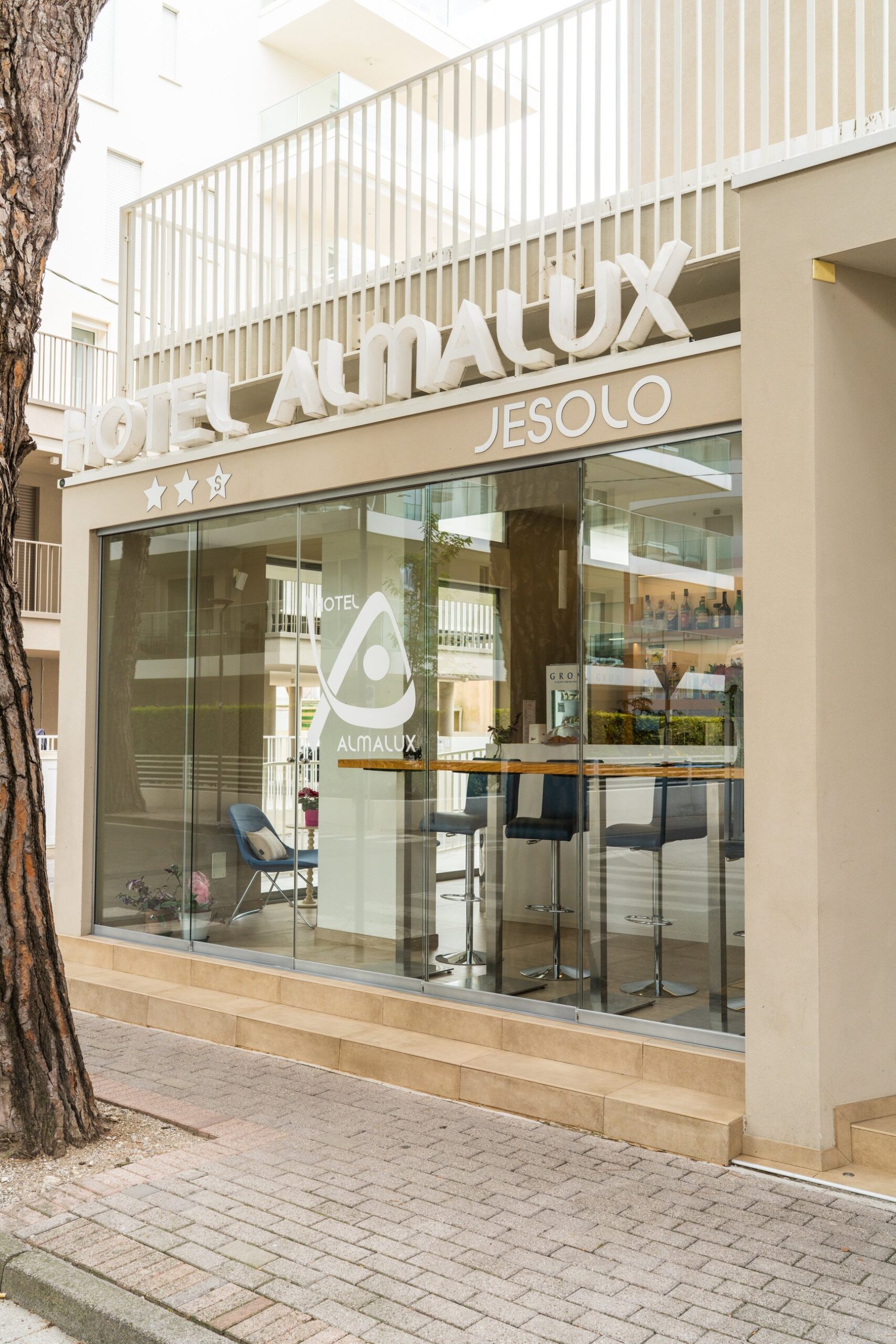Photograph: Hotel Almalux Tonetto Costruzioni 13